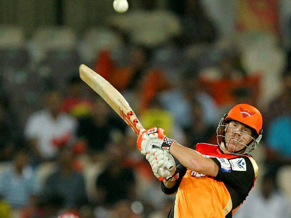 തൊട്ടിലാട്ടി വാര്‍ണര്‍