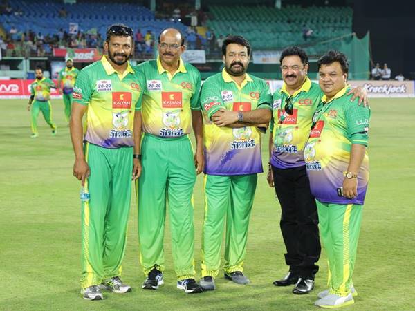 നോണ്‍ പ്ലെയിങ് ക്യാപ്റ്റന്‍