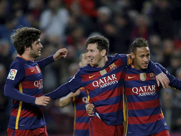 ഗോളിന് പിന്നില്‍