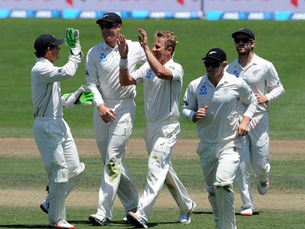 കരിയര്‍ ബെസ്റ്റ് ബൗളിംഗ്