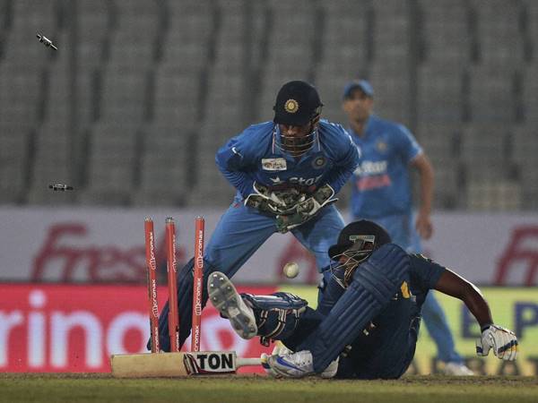 ഞായറാഴ്ച 7 മണിക്ക്