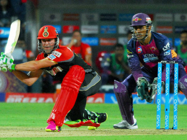 ഡിവില്ലിയേഴ്‌സ് തൊട്ടുപിന്നാലെ