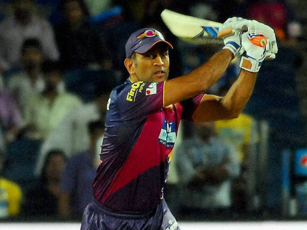 ധോണിയുടെ ഇഴച്ചില്‍