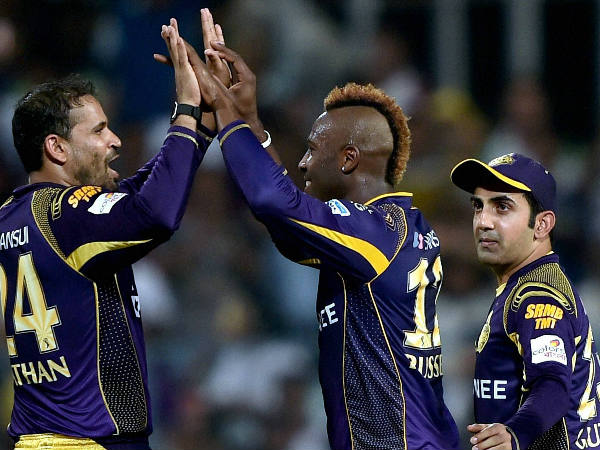  റസ്സല്‍ തകര്‍ത്തു