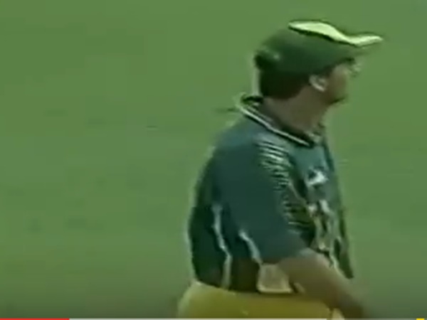 മൈക്കല്‍ ബെവന്‍