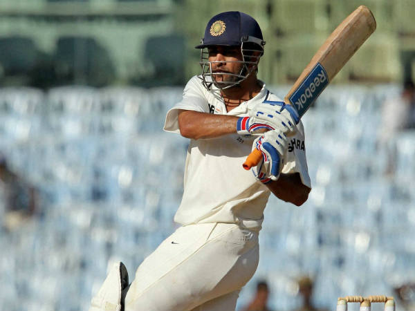 എം എസ് ധോണി 