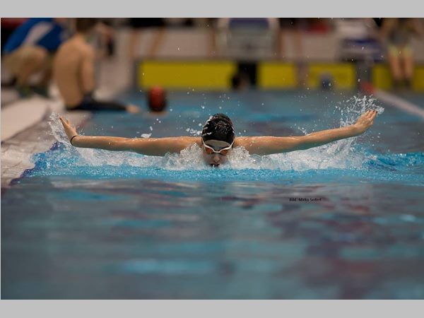  മത്സരം ഫ്രീ സ്റ്റൈലില്‍