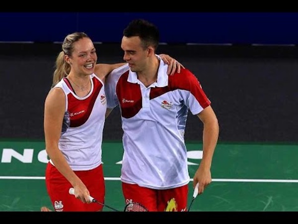  ക്രിസ് - ഗാബി ആഡ്‌കോക്ക്