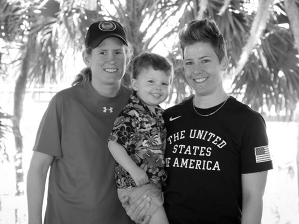  ജെന്‍ ആബ്രസ്റ്റര്‍- ആസിയ മില്ലര്‍