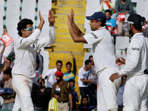 ബൗളര്‍മാരുടെ കയ്യില്‍