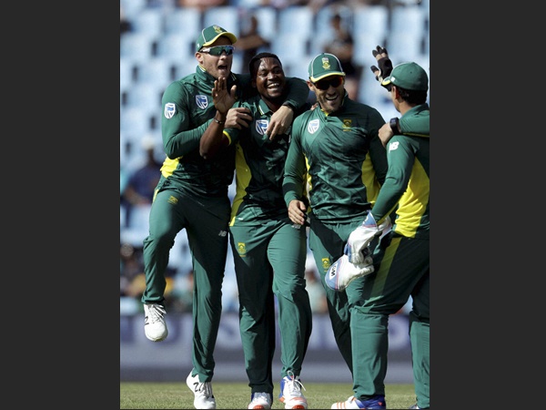 ചരിത്രത്തില്‍ ആദ്യം 