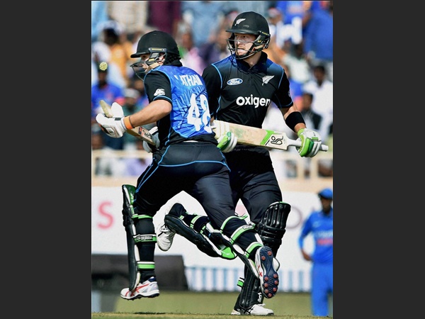 ഗുപ്ടില് ഫോമിലേക്ക് ഗുപ്ടില് ഫോമിലേക്ക്