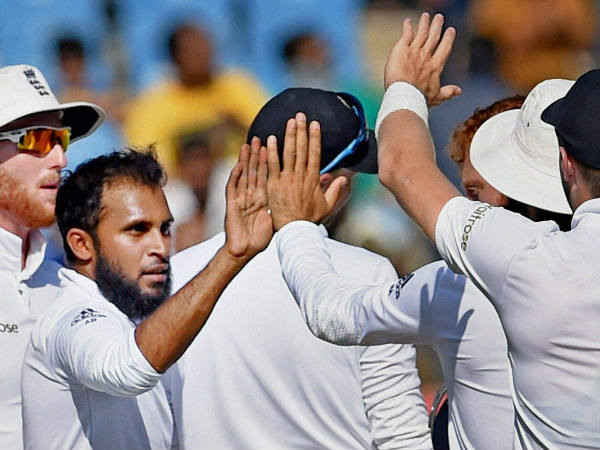 ഇന്ത്യ തടി കയ്ച്ചലാക്കി