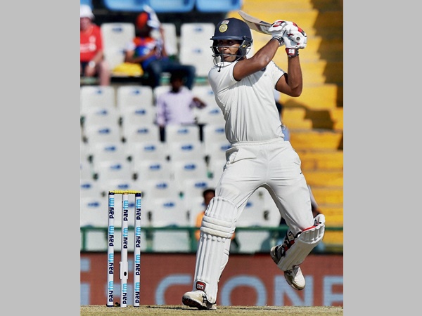 ജയന്ത് യാദവും വരുന്നു