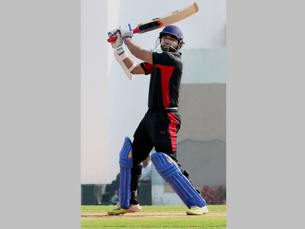 പാര്‍ഥിവിന്റെ കണക്ക് പുസ്തകം