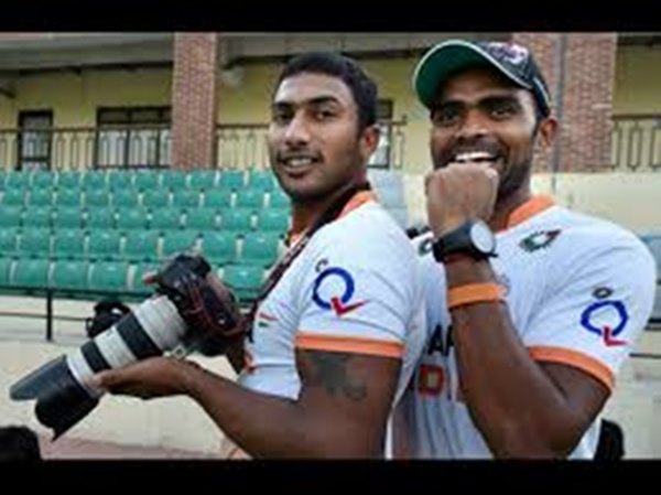 ആര്‍പ്പുവിളിച്ച് നമ്മുടെ സ്വന്തം ശ്രീജേഷും