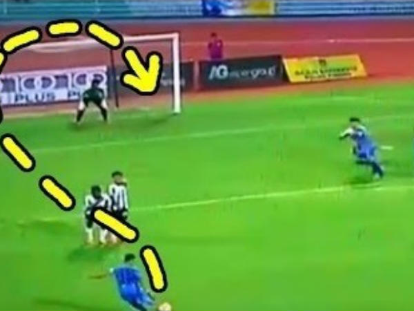 ഗുരുത്വാകര്‍ഷണത്തെ കീഴടക്കിയ ഗോള്‍...