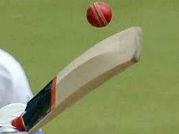  72 പന്തില്‍ പുറത്താവാതെ 300 റണ്‍സ്