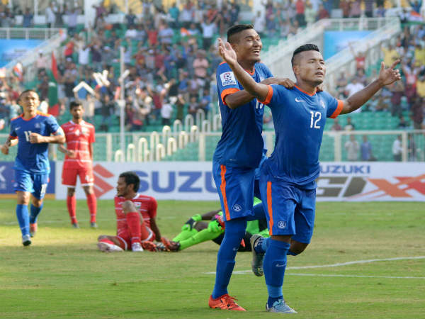 ജെജെ ഹാട്രിക്ക് നേടുന്നു...