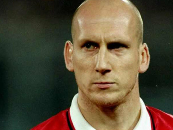 ജാപ് സ്റ്റാം (വിംഗ് ബാക്ക്) ജാപ് സ്റ്റാം (വിംഗ് ബാക്ക്)