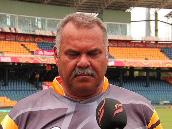 താരങ്ങളുമായി സംസാരിച്ചു