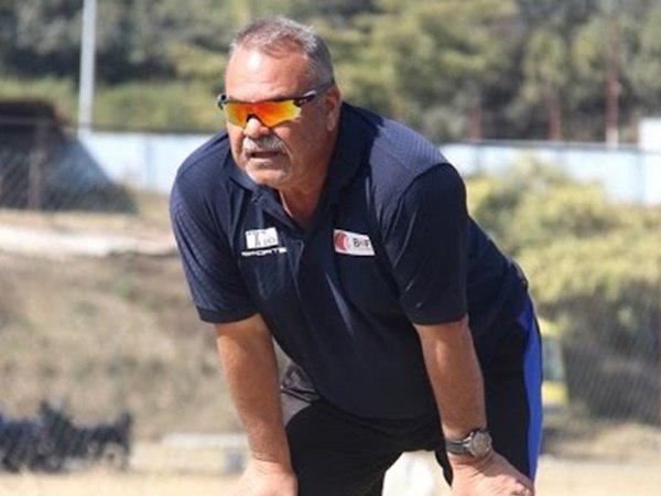 നിരവധി ടീമുകള്‍ക്കൊപ്പം