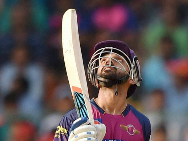 ബൗളിംഗ് ദുര്‍ബലം