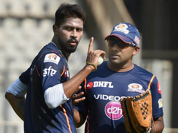 ബൗളിംഗും കേമം തന്നെ