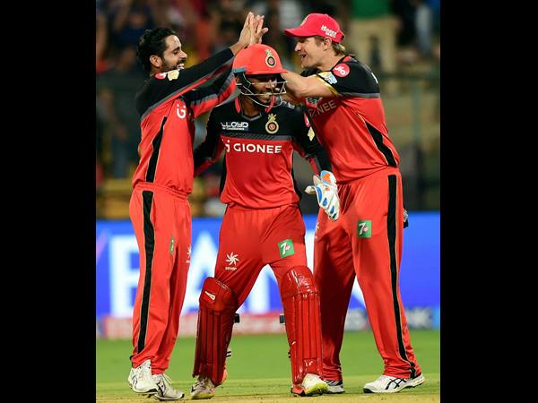 സോളങ്കിക്ക് അരങ്ങേറ്റം 