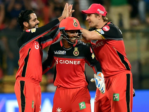 വിഷ്ണു വിനോദ് തുടര്‍ന്നേക്കും