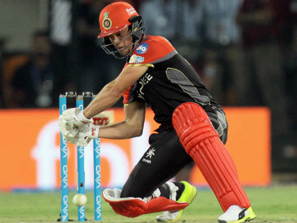 അടിച്ചൊതുക്കി എബിഡി