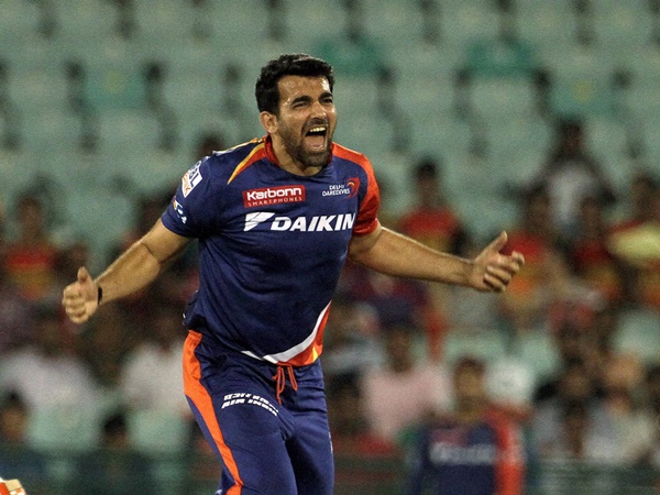 സഹീര്‍ ഖാന്‍ മിന്നി