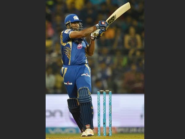 പൊള്ളാര്‍ഡ്, രോഹിത് പരാജയം 