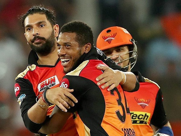 ഹൈദരാബാദിന്റെ ബൗളിംഗ്