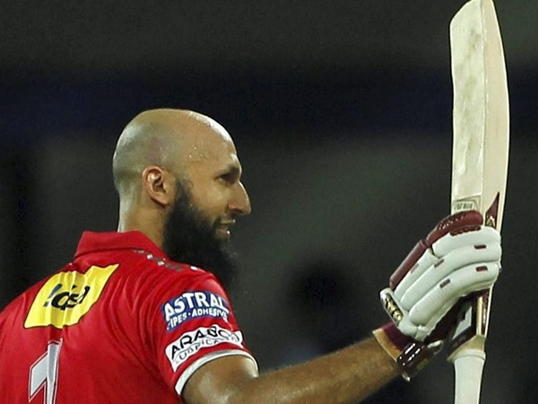 ആംലയുടെ സെഞ്ചുറി