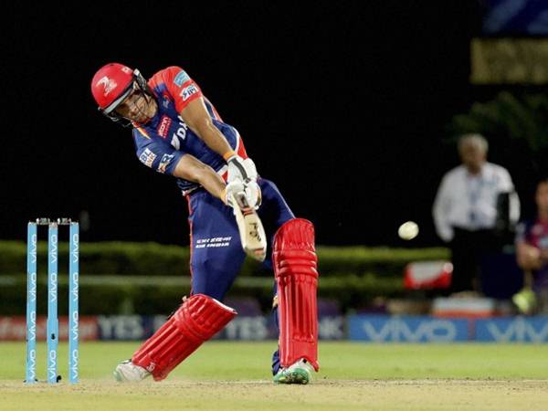 തകർച്ച ഡെൽഹിയിലേക്കും