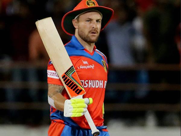 ബൗളിംഗും കഷ്ടം