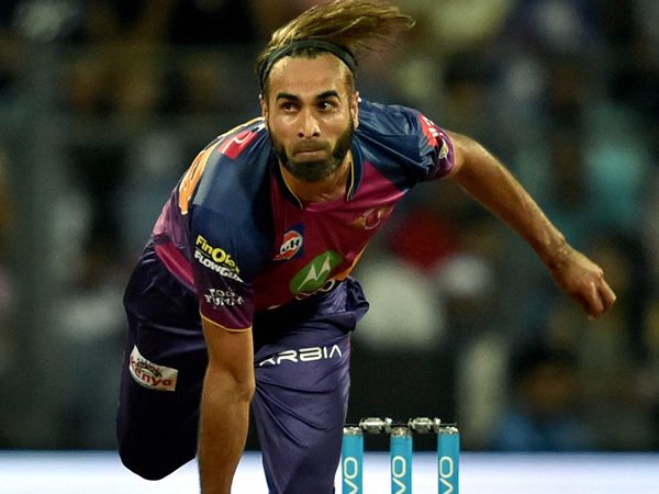 താഹിറാണ് ബൗളര്‍