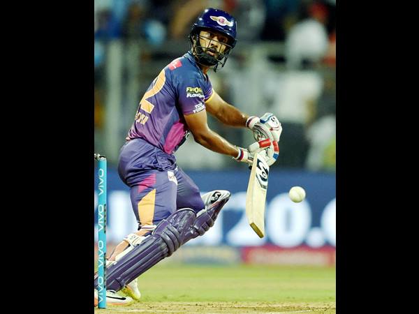 എമര്‍ജിങ് പ്ലെയര്‍ അവാര്‍ഡ്