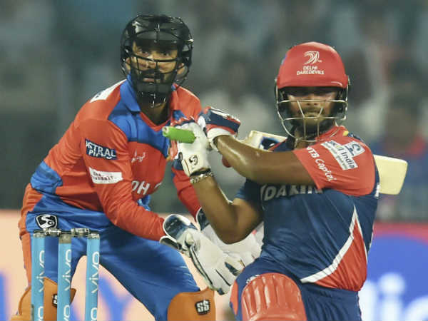 തകര്‍പ്പന്‍ ബാറ്റിങ്