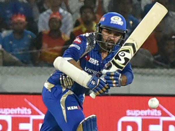 ബാറ്റിംഗ് തകർച്ചയോടെ തുടക്കം