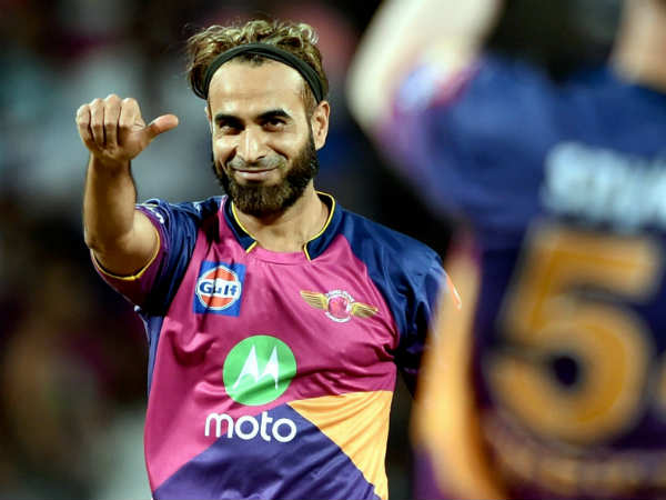 ശക്തമായ ബൗളിങ്