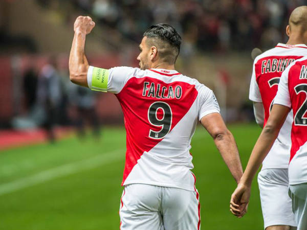 പോയിന്റ് നില...