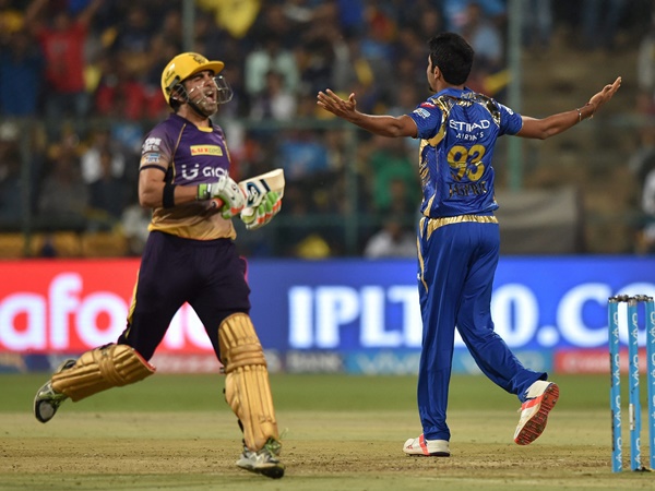 ബൗളിംഗിൽ ഇവർ