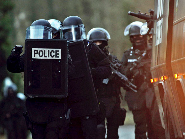 ജനങ്ങളില്‍ ഭീതി 