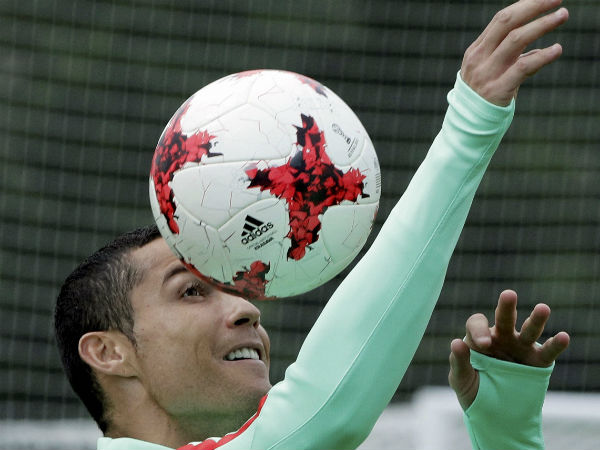 അവസരങ്ങള്‍ കുറവ്