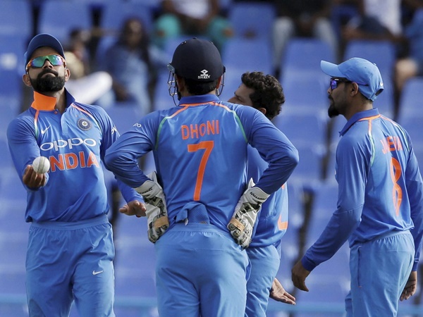 രണ്ട് ഫിഫ്റ്റിയുണ്ട് പക്ഷേ രണ്ട് ഫിഫ്റ്റിയുണ്ട് പക്ഷേ