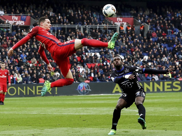 ഗ്രൂപ്പ് ബി : അഞ്ചടിച്ച് പി എസ് ജി..