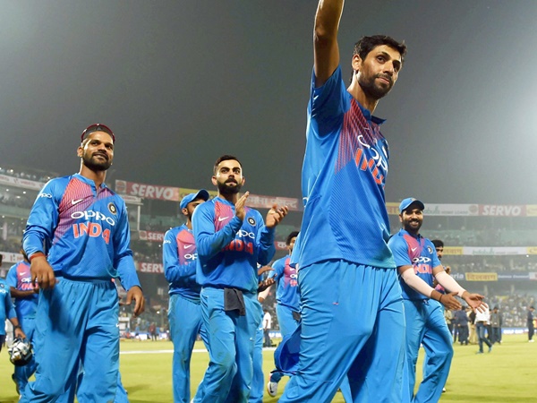 നെഹ്റയ്ക്ക് രണ്ട് തീരുമാനമില്ല