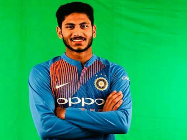 ബേസിലിന്റെ അരങ്ങേറ്റം കാത്ത് കേരളം